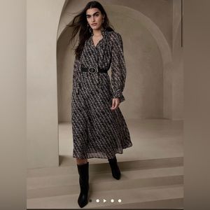 Banana Republic Fit-and-Flair MIDI Dress BNWT